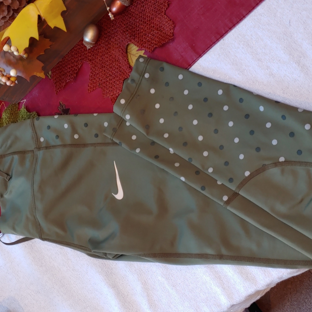 Nike Leggings full length Size Small